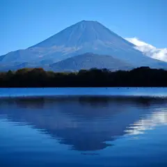 James Bond pexels tianyun xia